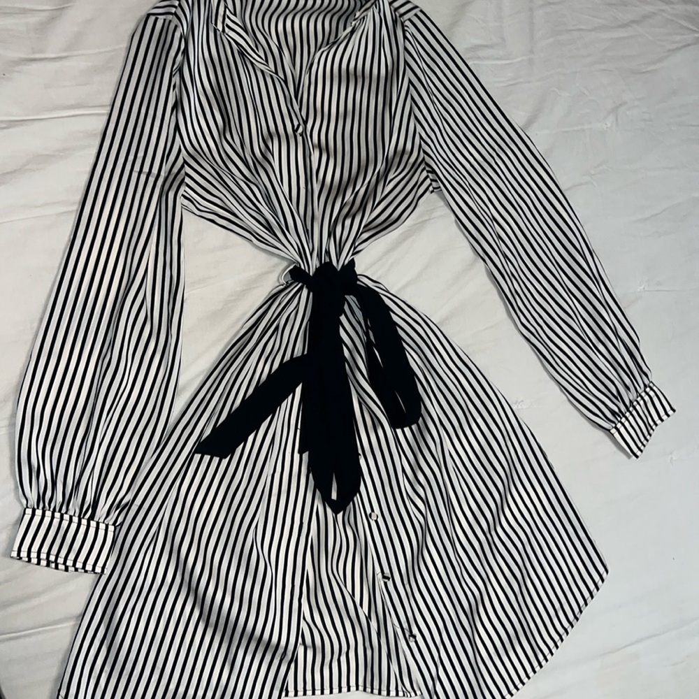 Black and white striped dress Buiness casual